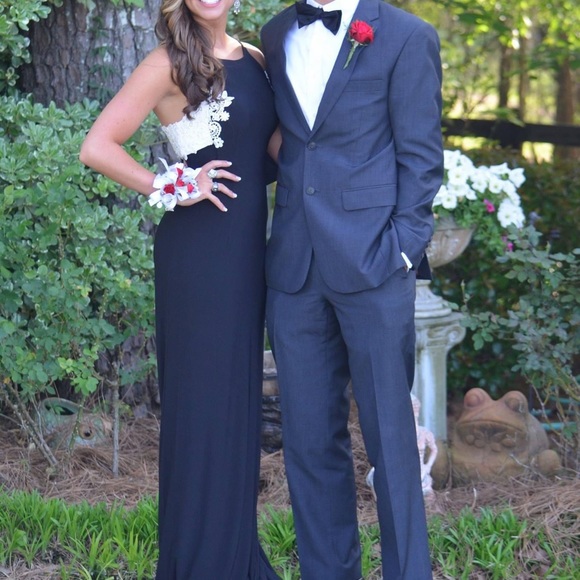 Dave and Johnny Black long dress with sheer panel - Picture 12 of 12